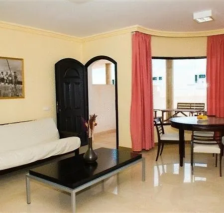 Appartement Riviera Park 2a *